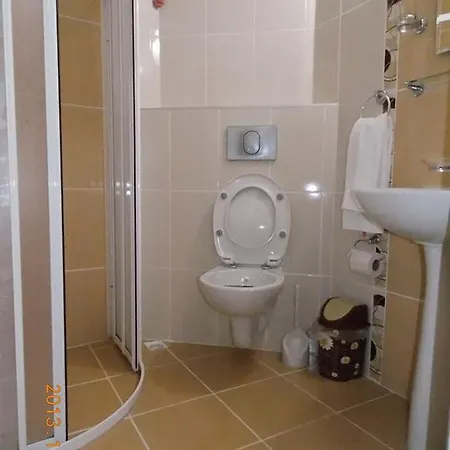 Adems Apart Otel