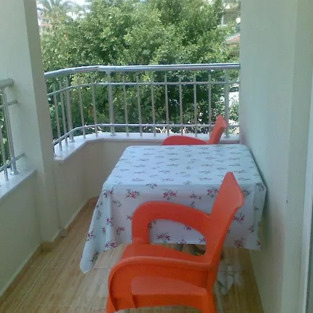 Otel Adems Apart *